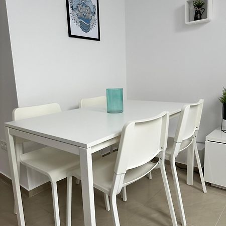 Blue Central Apartment เวลีคอเทอร์โนโว ภายนอก รูปภาพ