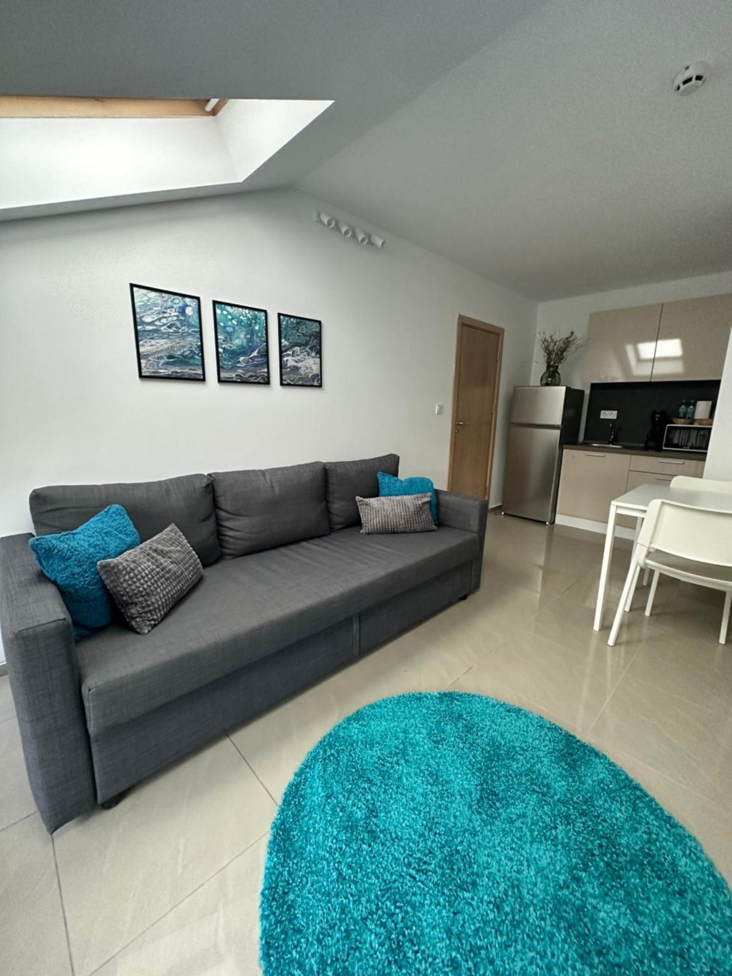 Blue Central Apartment เวลีคอเทอร์โนโว ภายนอก รูปภาพ